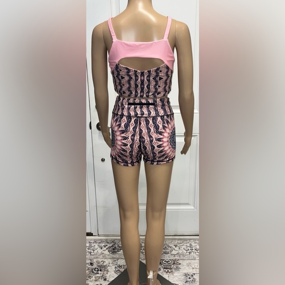 Woven Athletic Short and Bra Set - Picture 3 of 7